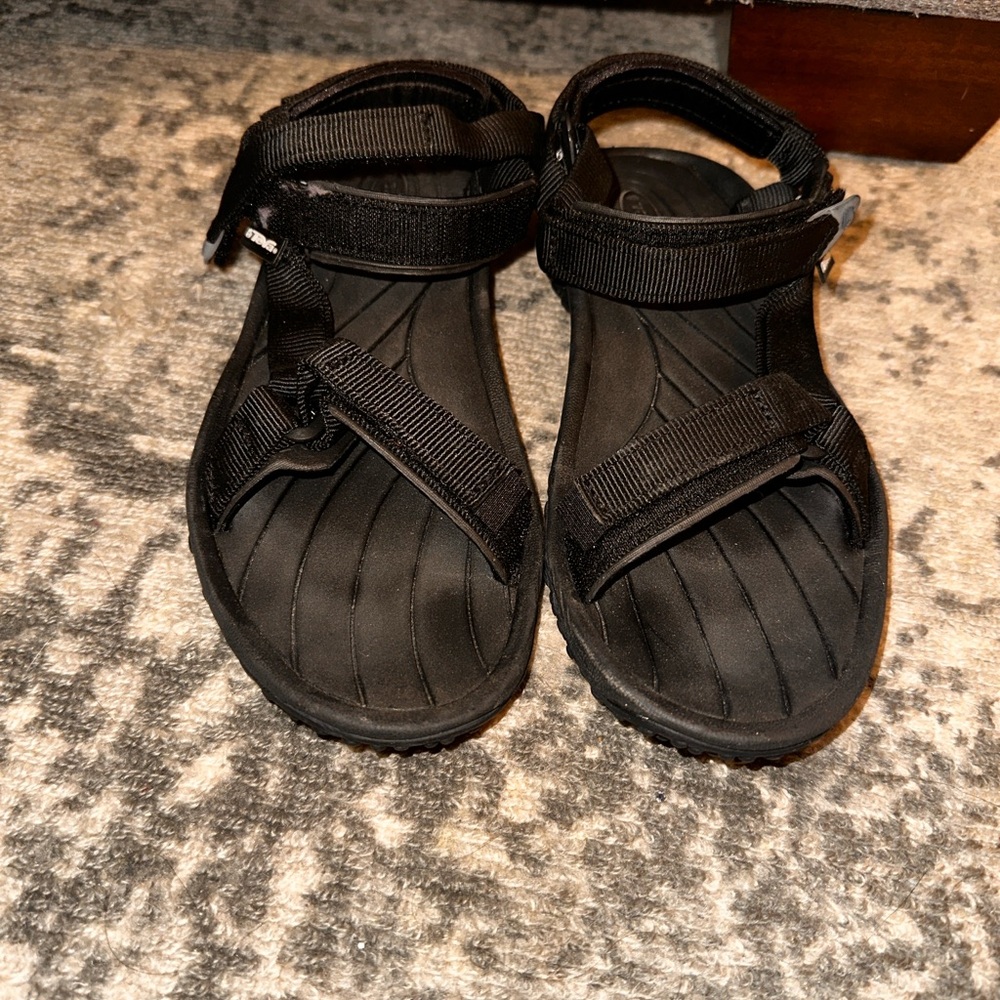 Women’s Black Sandals